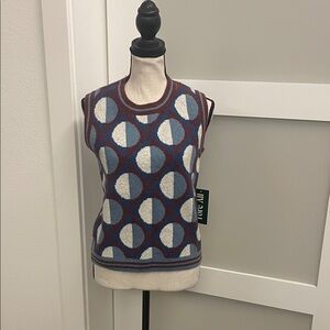 Geometric Patterned Sleeveless Sweater - Blue and Red